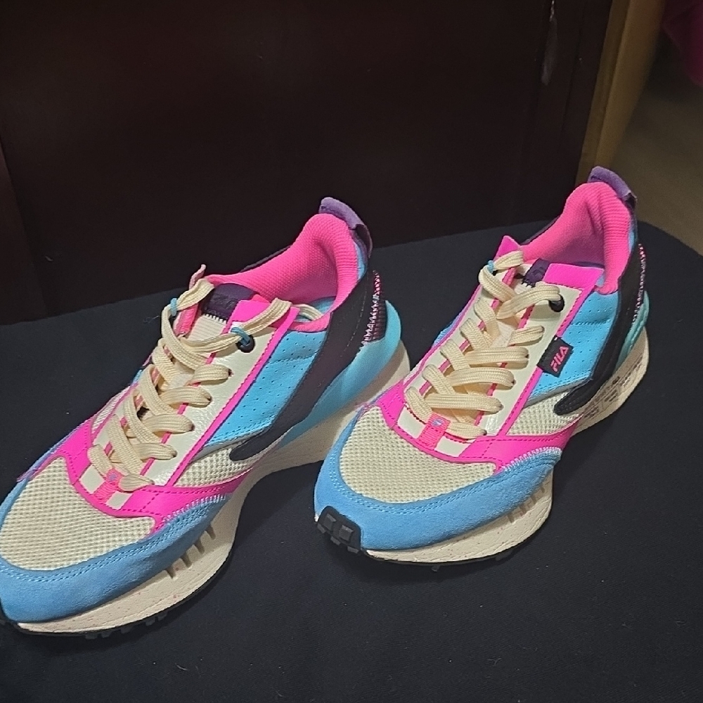 Fila Women's Sneakers in Pink, Blue, and Cream